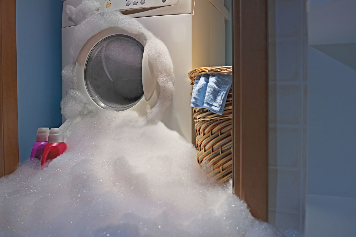 Why You Should Not Wait for Wet Wall Repair in Orange County